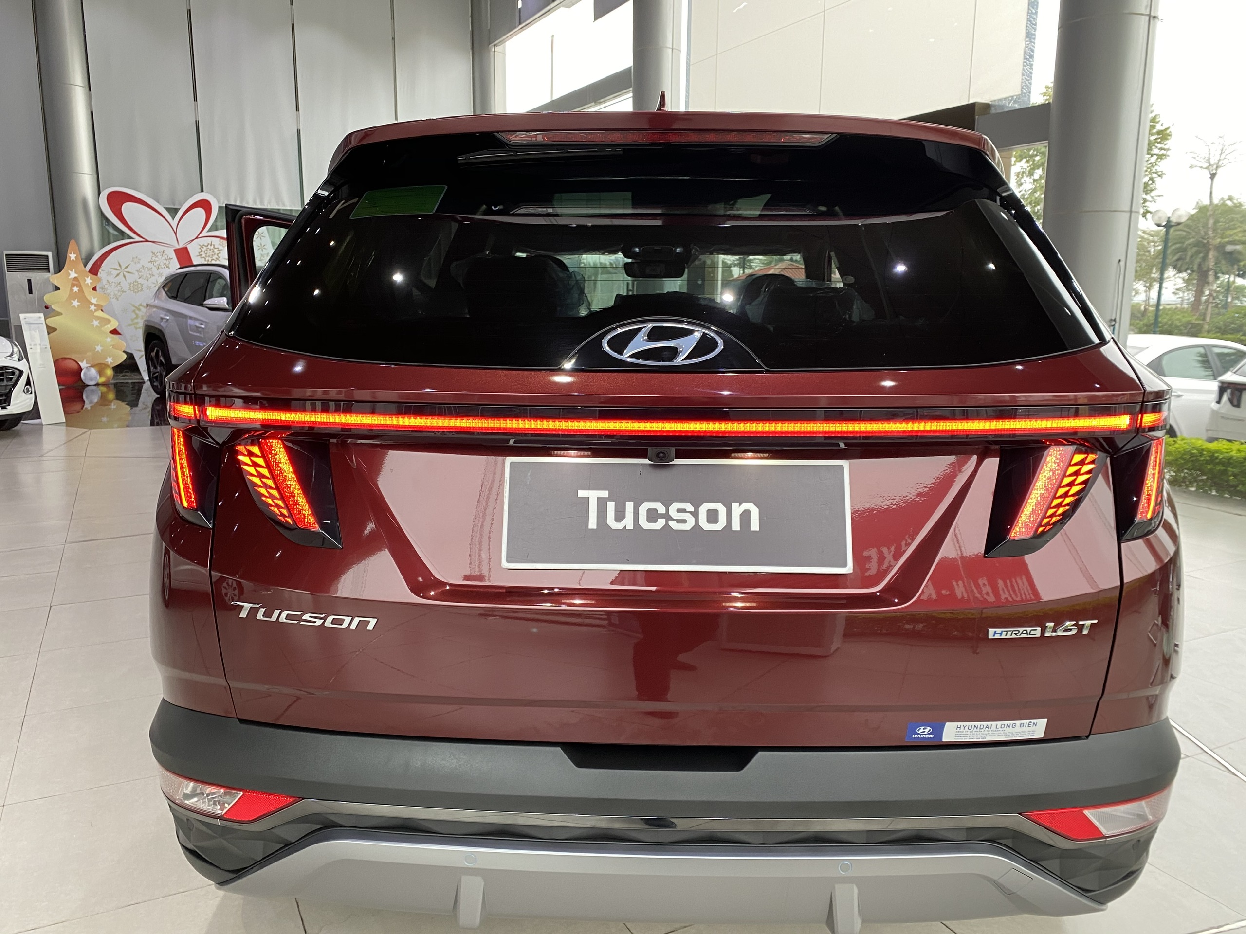 Đuôi Xe Hyundai Tucson 2.0 Máy Dầu 2022